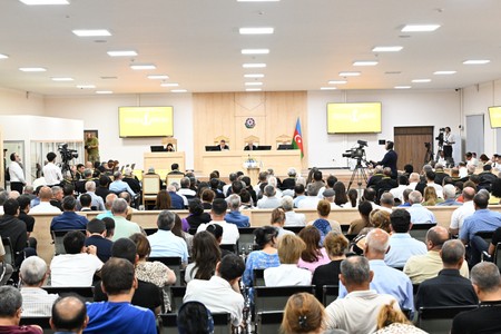 Kəlbəcərin işğalı zamanı məcburi köçkün düşən, yaralanan, mina qurbanı olan şəxslər məhkəmədə ifadə verib