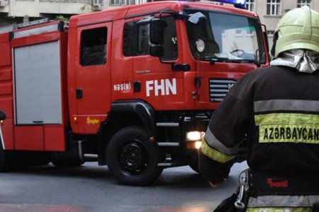 Bakıda yataqxanada yanğın olub, 1 nəfər xəsarət alıb