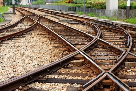 Yevlaxda avtomobil dəmir yolu kranı ilə toqquşdu, ölən var