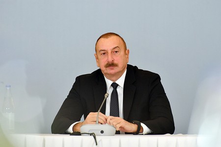 Prezident və xanımı Ağdərə rayonunda görülən işlərlə tanış olublar
