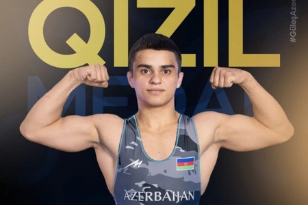 Azərbaycan güləşçisi erməni rəqibini məğlub edərək, dünya çempionu olub