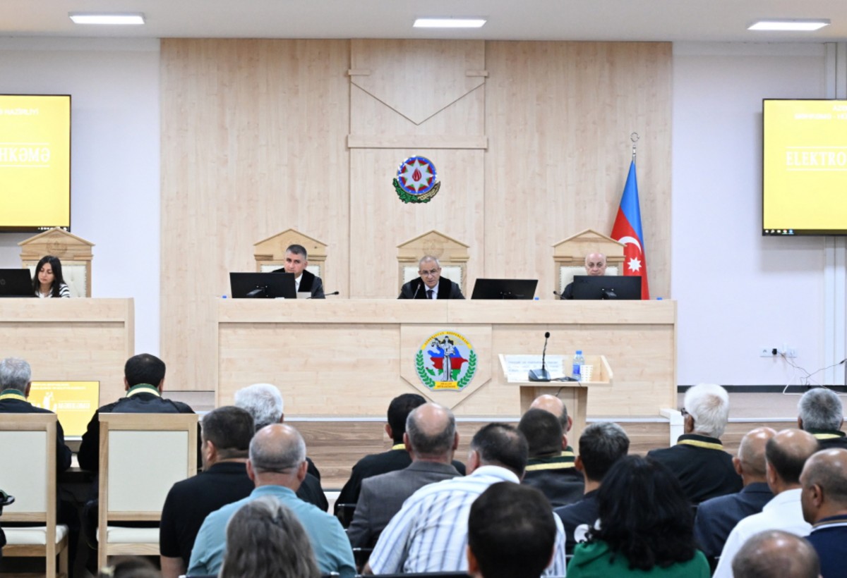 Məcburi köçkün düşən, yaralanan, girovluqda işgəncələrə məruz qalmış şəxslər məhkəmədə ifadə veriblər