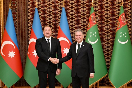 İlham Əliyev Qurbanqulu Berdiməhəmmədovla görüşüb - YENİLƏNİB