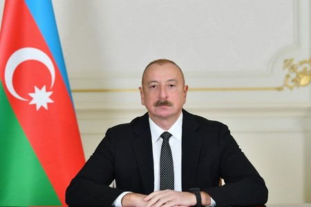 Azərbaycan, Türkmənistan və Özbəkistan liderlərinin iştirakı ilə sənədlər imzalanıb