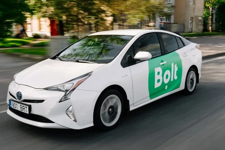 Bolt taksidə müştəri aldadılması: Olmayan səfərlər üçün ödəniş çıxır - VİDEO