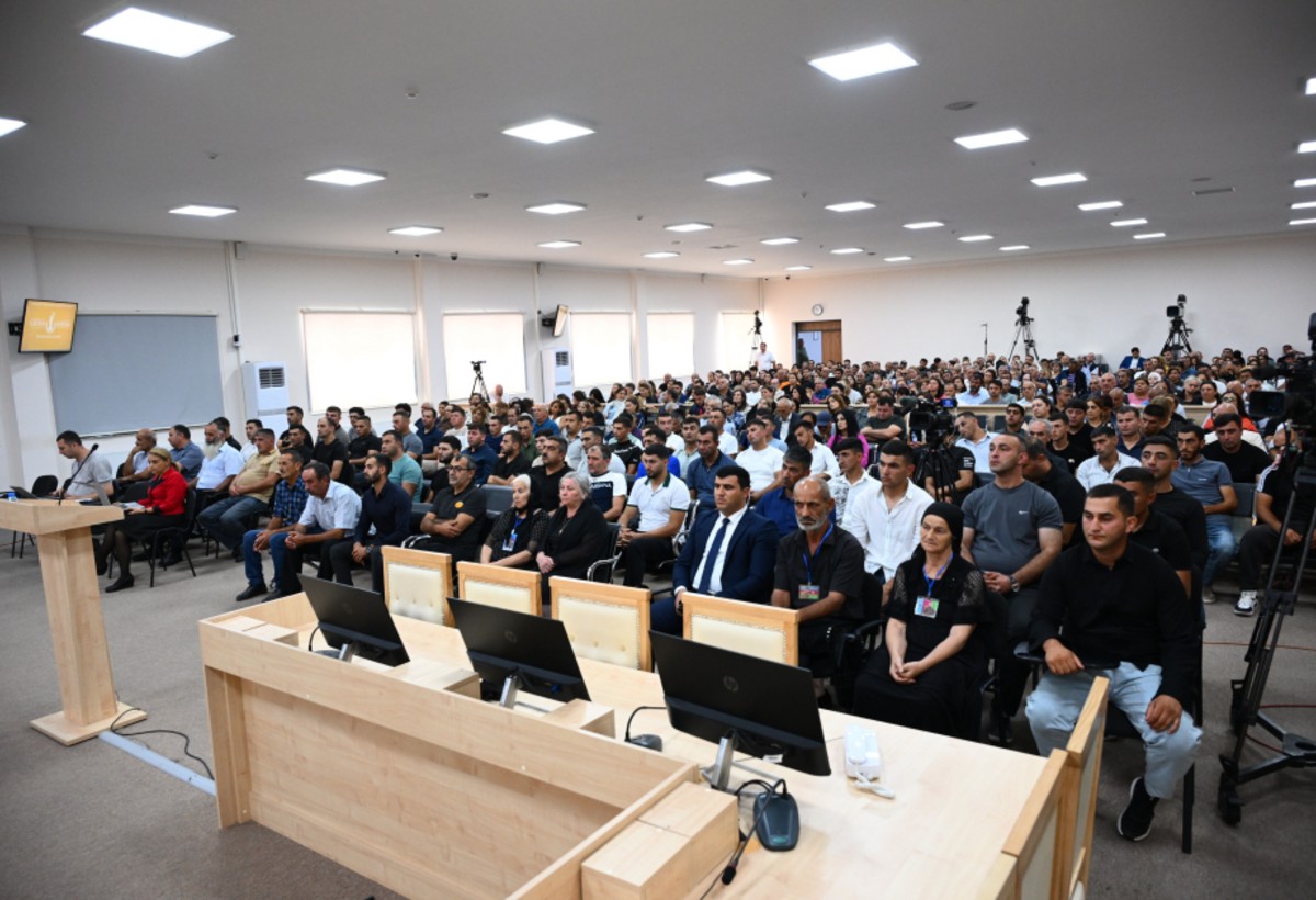 Vardanyanın məhkəməsində zərərçəkmiş şəxslərin və onların hüquqi varislərinin ifadələri dinlənilib