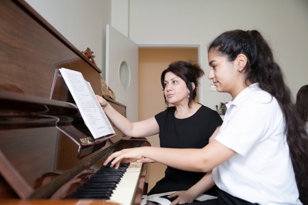 Musiqi və incəsənət məktəblərinə yeni TƏYİNATLAR