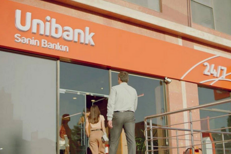 “Unibank”ı 100-dən çox işçi tərk edib