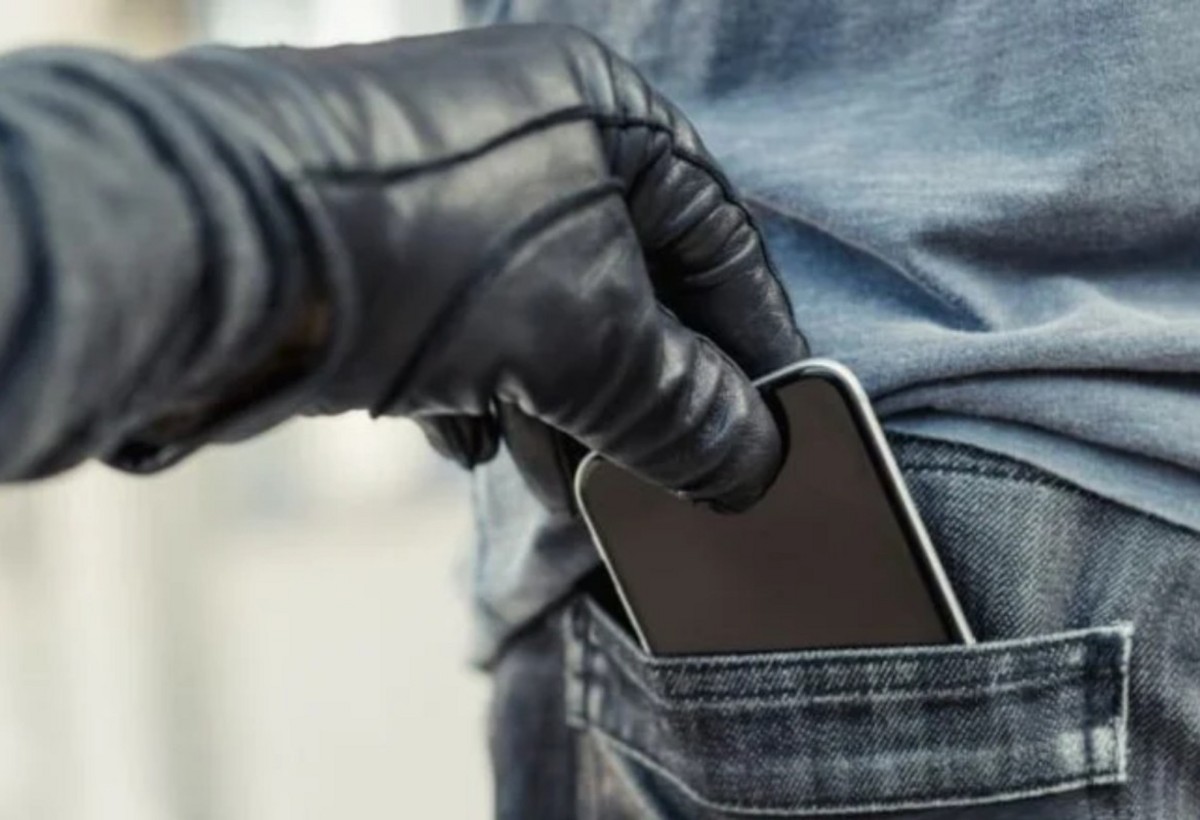 Telefon oğruları saxlanıldılar