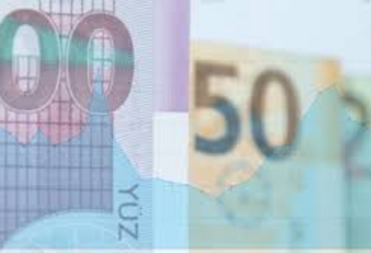 Azərbaycanda maliyyə sektoruna investisiya qoyuluşu 3% azalıb