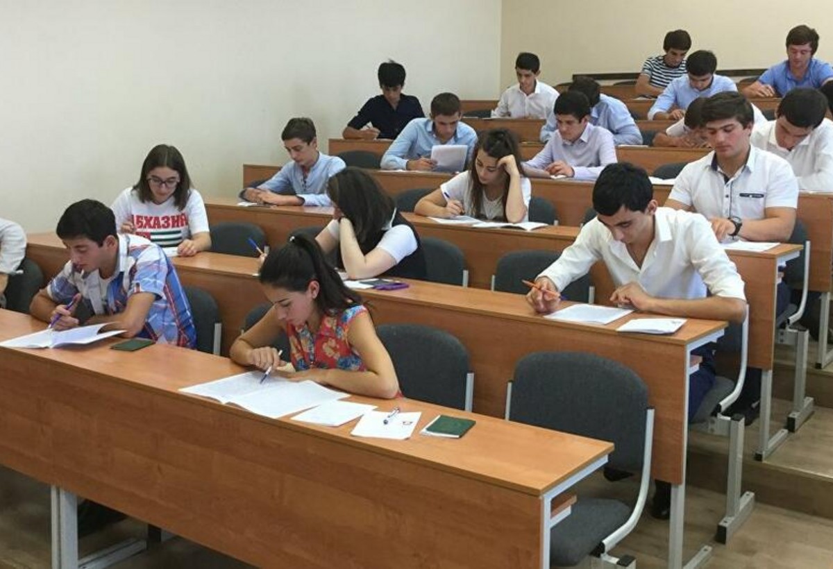 Kolleclərə sənəd qəbulunun tarixi açıqlandı