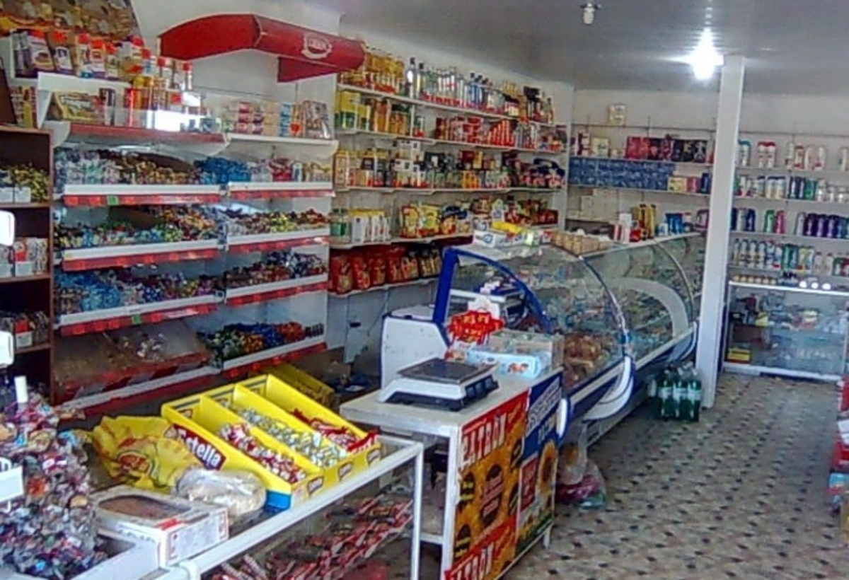 Bazar günləri supermarketləri bağlamaq kiçik dükanların ayaqda qalmasına kömək edər - Ekspert