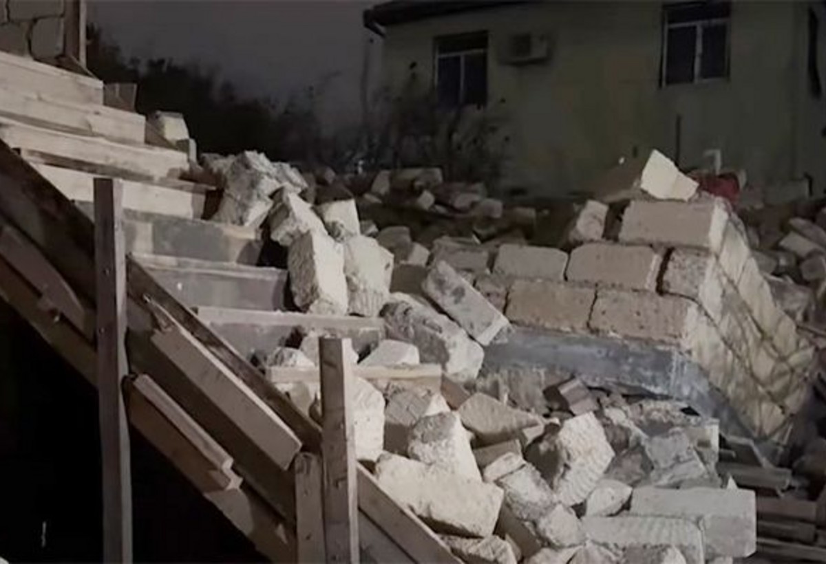 Gəncədə ev tikintisi zamanı uçqun olub, ölən və xəsarət alanlar var