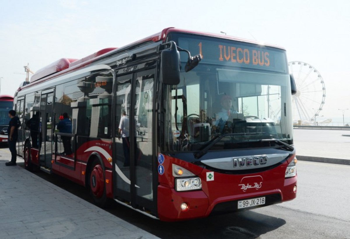 Bakıda yeni tədris mövsümündə marşrut xətlərinə 100-dən çox avtobus əlavə ediləcək