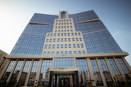 Reyddə aşkarlandı: 8 kiloqramlıq nərə balığı, bankalarda nərə kürüsü