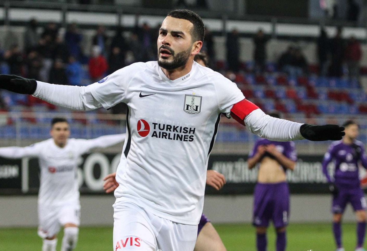 Emin Mahmudov Azərbaycan millisində tarixi rekorda imza atdı