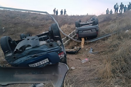 Tovuzda iki maşın körpüdən AŞDI: Yaralılar var