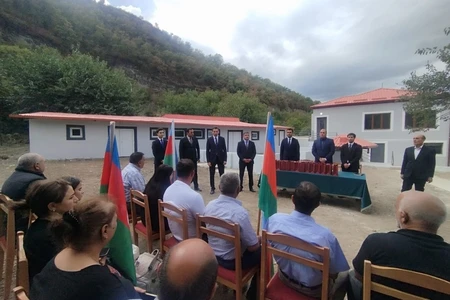 Şuşakəndə ilk köç baş tutub