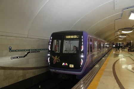 Bakı metrosunda yeni tədris mövsümündə qatarlararası intervallar azaldılacaq