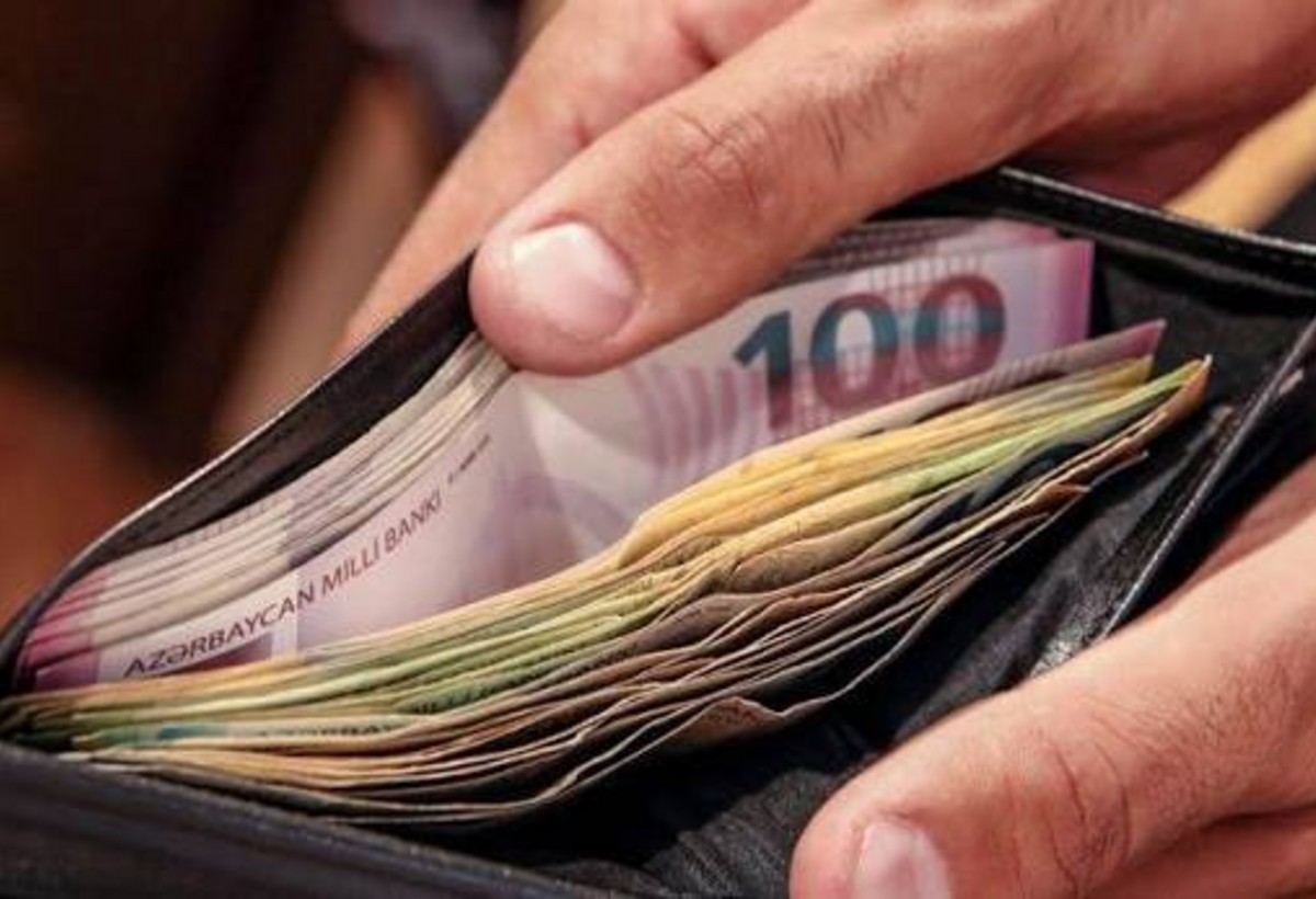 Azərbaycanda adambaşına nominal gəlir orta maaşdan 5 dəfə çoxdur