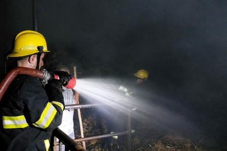 Ağdamda ferma YANDI