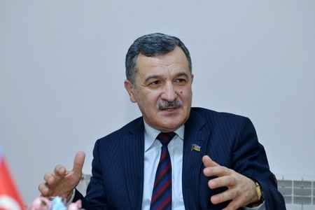 Deputat: Cəmiyyətin bütün təbəqələrində Süni İntellekt barədə geniş izahatlar aparılmalıdır