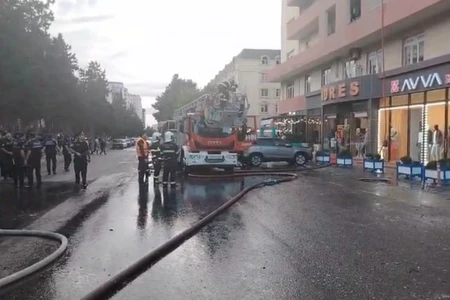 Xırdalanda çoxmərtəbəli binada YANĞIN, sakinlər təxliyə edilib