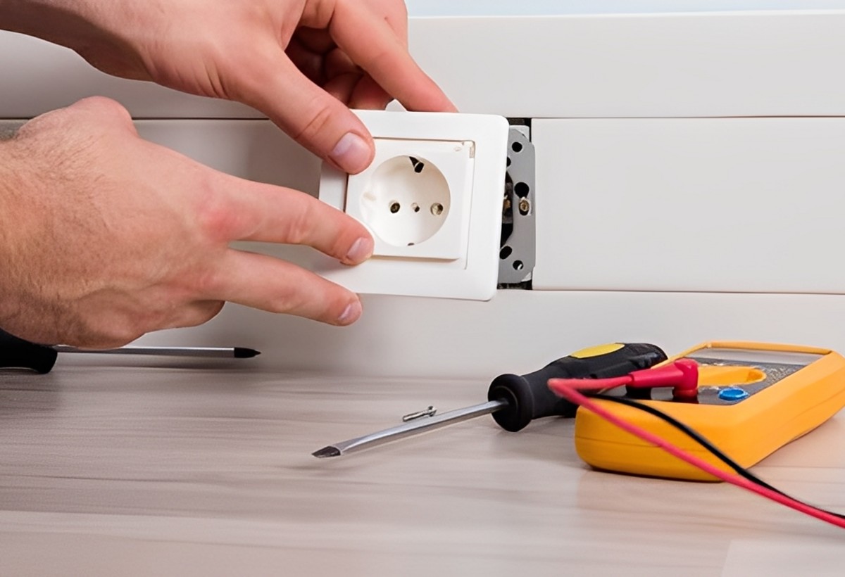 Abşeronda elektrik cərəyanı ustanı öldürdü
