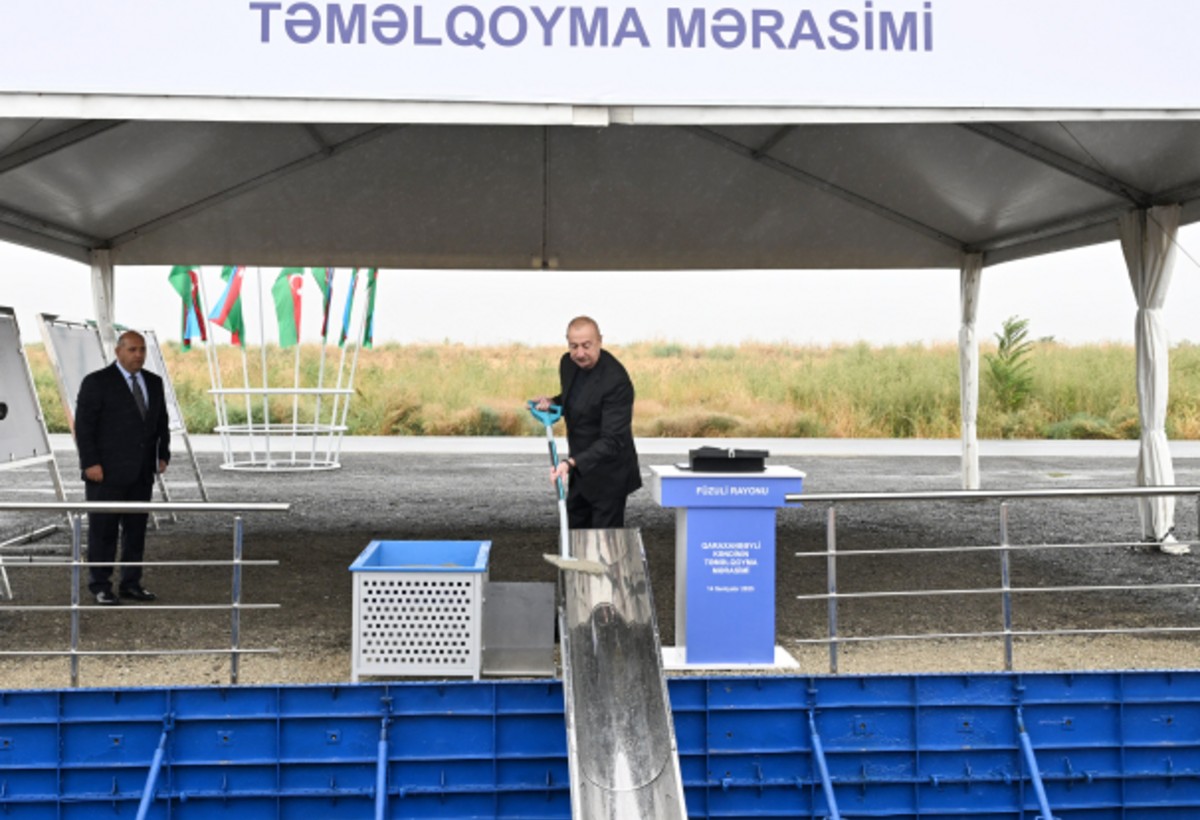 Füzuli rayonunun Qaraxanbəyli kəndinin təməlini qoyulub