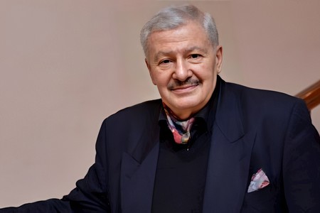 Xalq artistinin nəşi Vətənə gətirilir, vida mərasimi Təzəpir Məscidində keçiriləcək