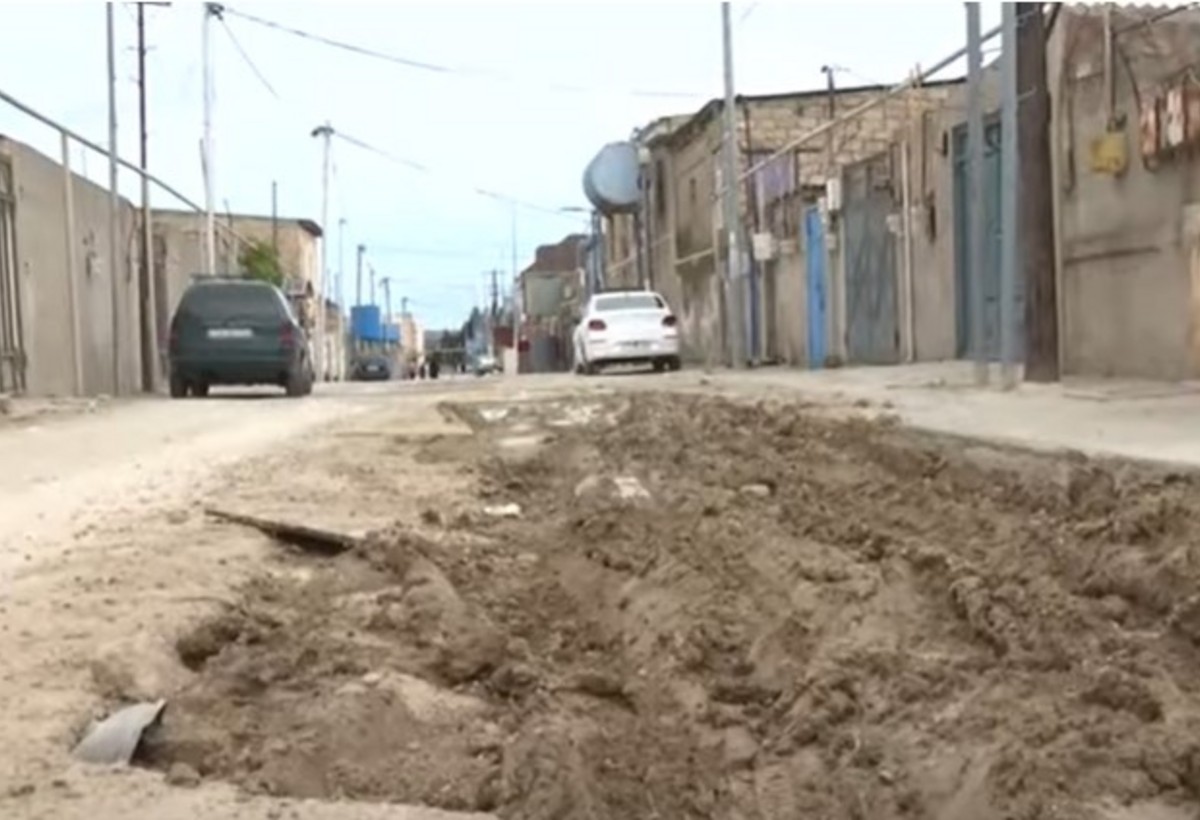Kanalizasiya xətlərinin bərpası yol probleminə səbəb oldu - VİDEO