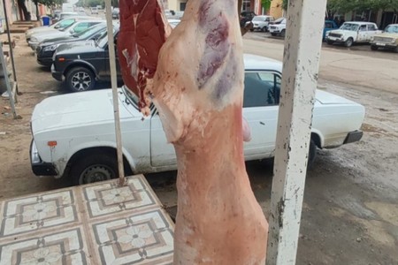 Natəmiz şəraitdə ət kəsib satırmış - FOTO