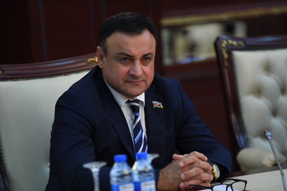 Deputat Rövşən Muradov