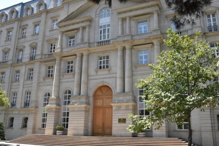 Maliyyə Nazirliyi eyni anda həm depozit hərracı, həm istiqraz buraxılışı etməsinin səbəbini açıqladı