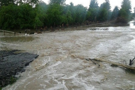 Zaqataladan sel keçib