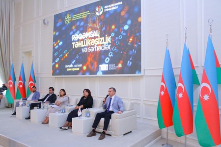 Gəncədə “Rəqəmsal Təhlükəsizlik və Sərhədlər” Forumu keçirilib - FOTO