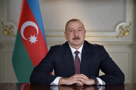 İlham Əliyev: Qarabağ klubu xalqımızı qürurlandırmaqda davam edir