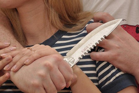 Dayısı boğazını kəsdi, ürəyi soyumadı 4 bıçaq zərbəsi endirdi - QƏTLİN TƏFƏRRÜATI