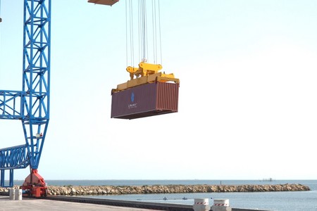Zirə dəniz limanında STS kranın açılışı olub