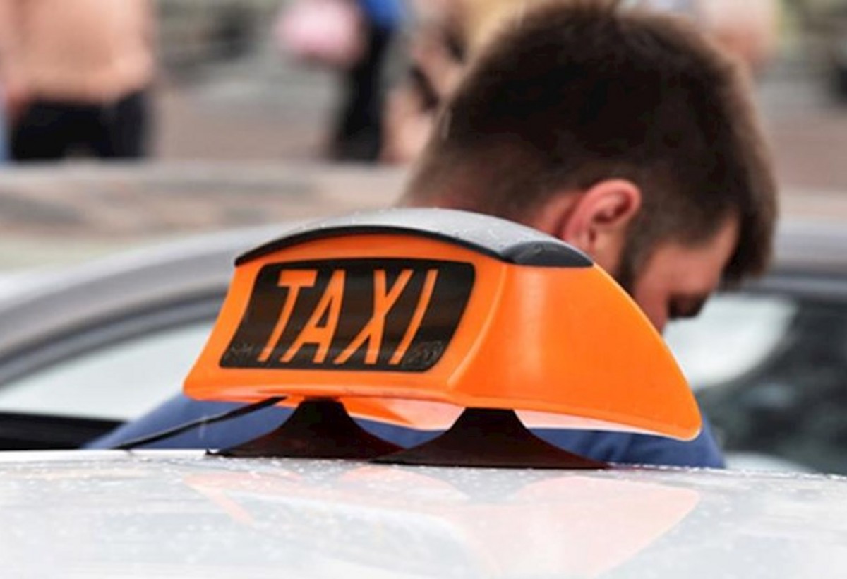 Taksi sürücüləri niyə əlavə pul tələb edir? - VİDEO