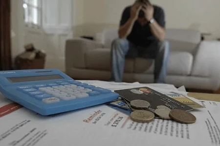 Azərbaycanda əhalinin banklara həddən çox borclanmasının qarşısı alınacaq