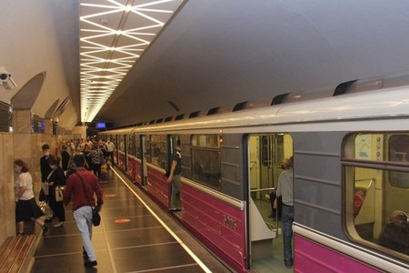 Bakı metrosunda sərnişin ölüb