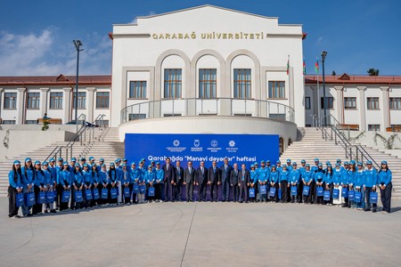 Xankəndidə gənclərlə mənəvi dəyərlərin yaşadılması müzakirə olunub