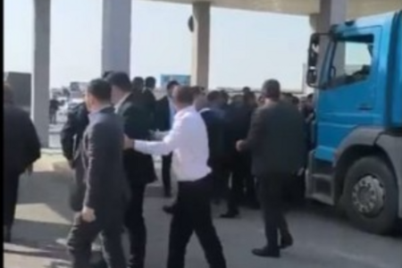 Ticarət mərkəzi ilə Reklam Agentliyi arasında qalmaqal böyüyür - VİDEO