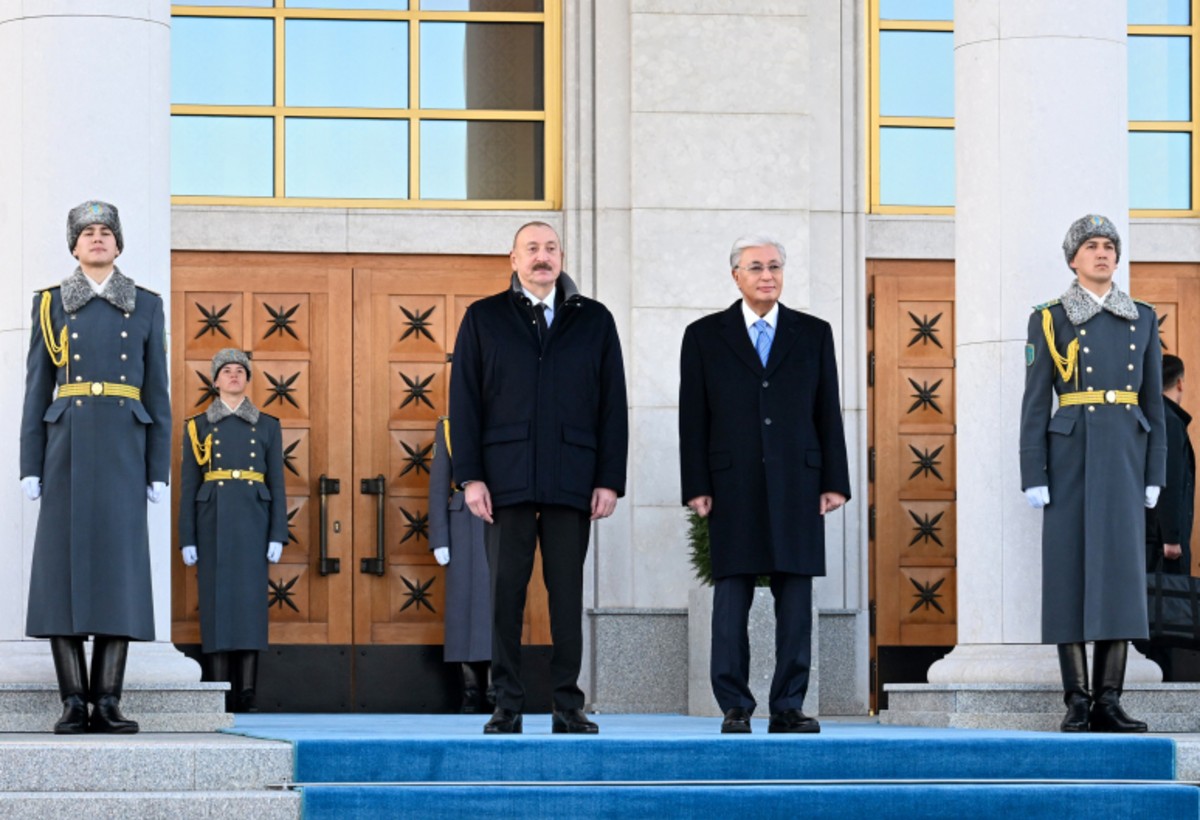İlham Əliyev Qazaxıstana dövlət səfərinə gedib