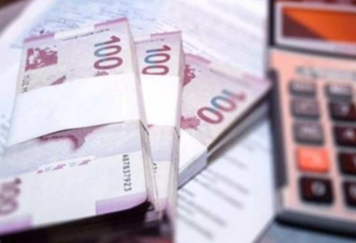 Azərbaycanda gələn ildən hamının maaşından gəlir vergisi ödəməsi təsdiqini tapdı