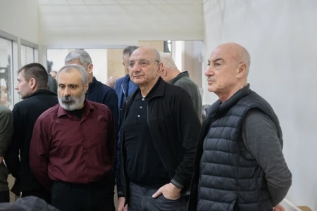 Vəhşicəsinə döyüb, ac-susuz saxlamaqla işgəncəyə məruz qoyublar - MƏHKƏMƏDƏ İFADƏLƏR