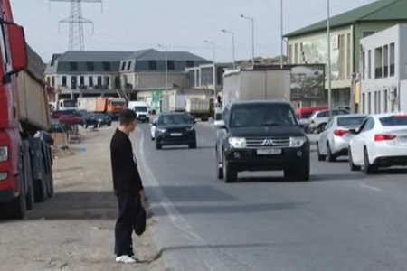 Digah sakinlərinin yol dərdi: Daim təhlükə altındayıq - VİDEO