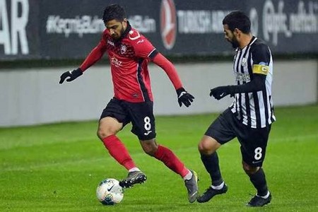 Premyer Liqada IX tura yekun vurulur