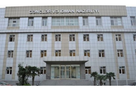 Gənclər və İdman Nazirliyi 112 min manata at yemi alır
